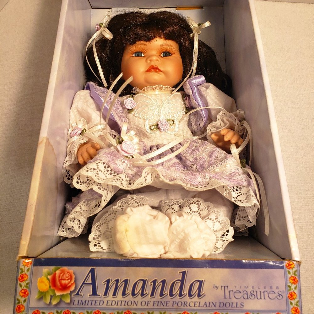 AMANDA DOLL by TIMELESS TREASURES - 2001 LIMITED EDITION PORCELAIN DOLL w/ BOX